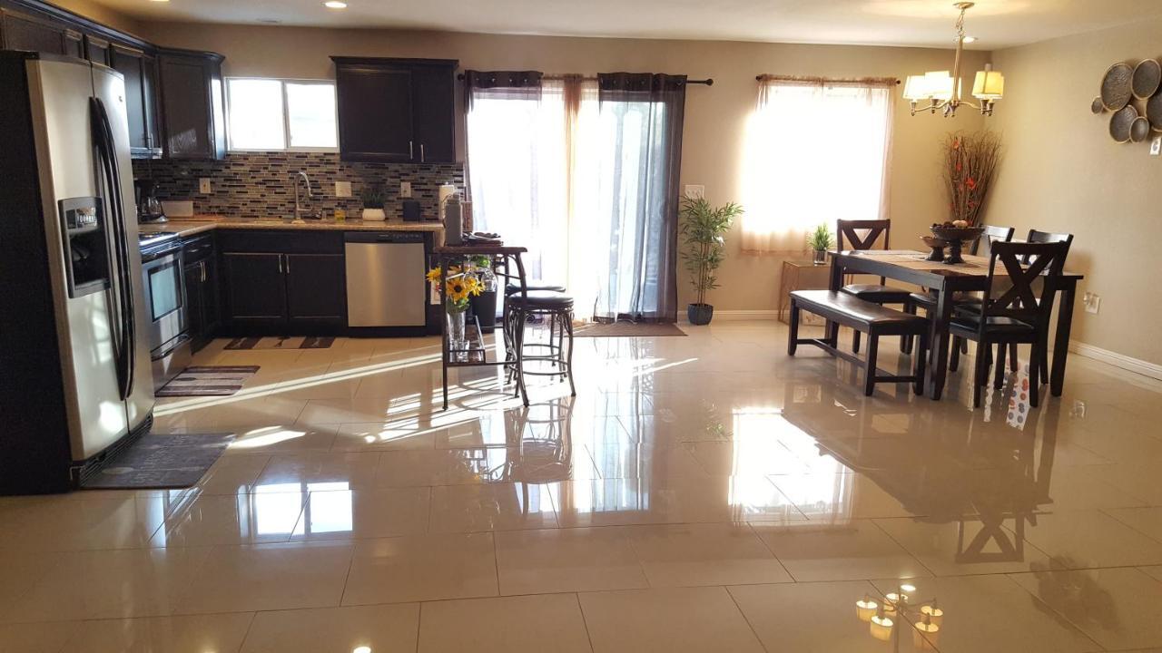 Beautiful 3 Bed/2 Bath Cozy Get Away Home Лас-Вегас Экстерьер фото
